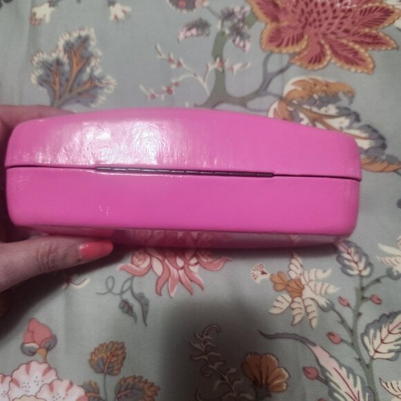 Betsey Johnson Sunglasses Case Pink/Black - Picture 3 of 5